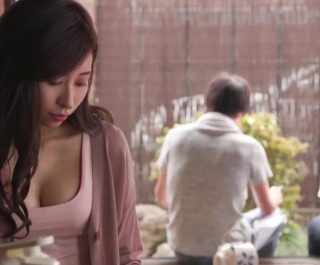 Phim sex đụ chị dâu vì chồng vô sinh